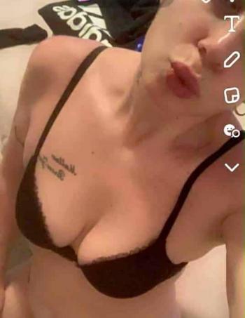 Nichole, 38 Caucasian/White female escort, Windsor
